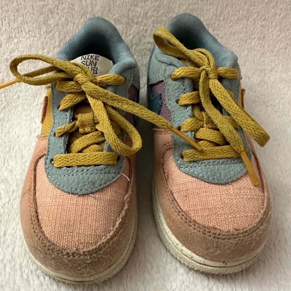 Nike Sun Club